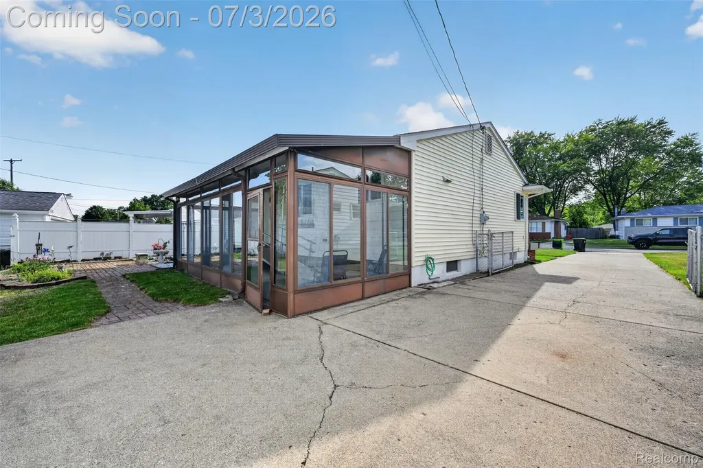 5179 Worchester Swartz Creek City MI 48473