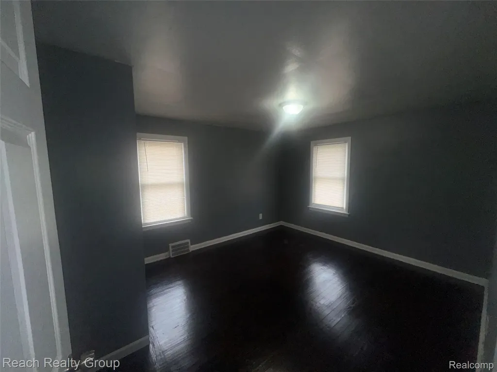 16206 Littlefield Street Detroit City MI 48235