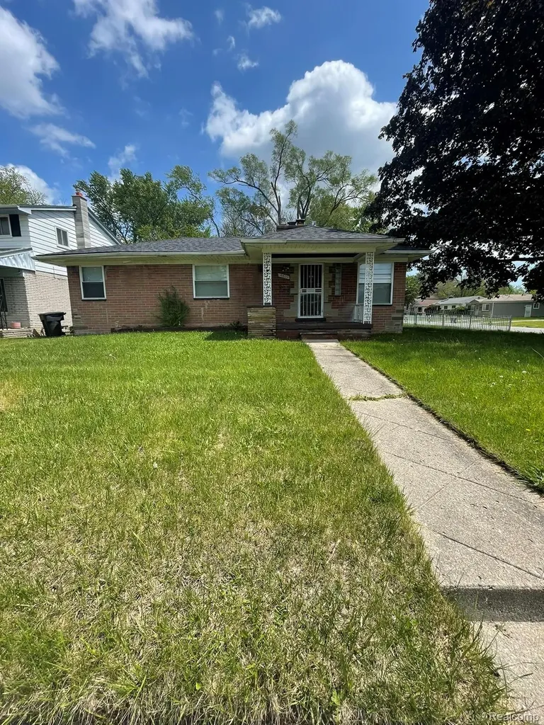 19800 Berg Road Detroit City MI 48219