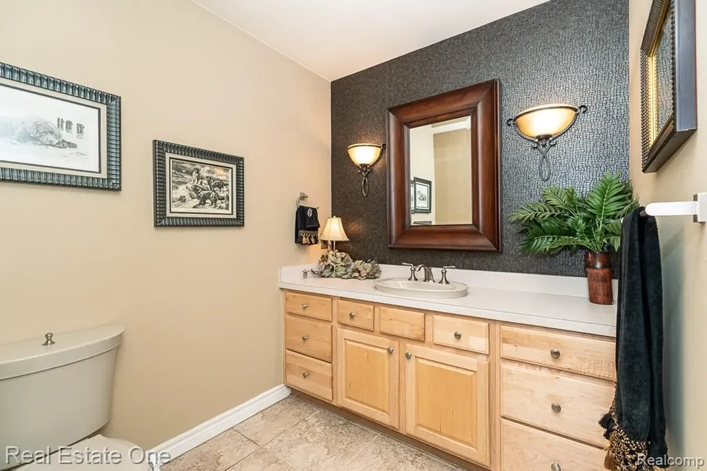 2691 Fox Cove Addison Township MI 48370