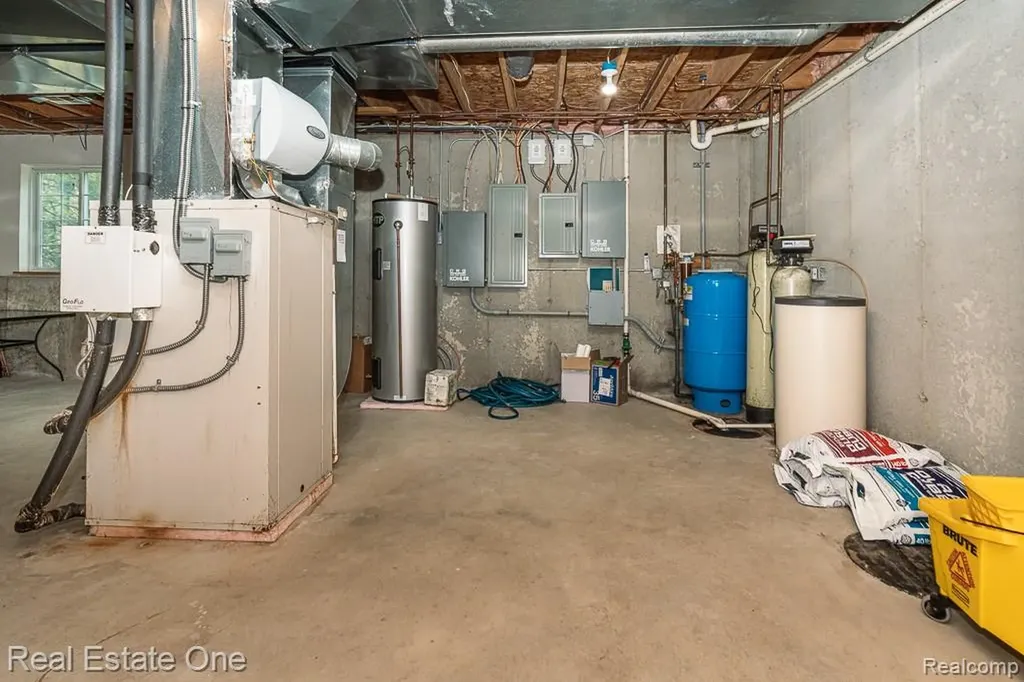 2691 Fox Cove Addison Township MI 48370