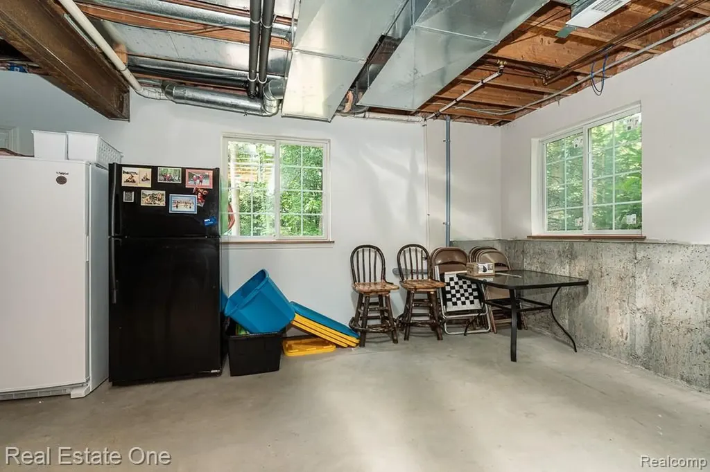2691 Fox Cove Addison Township MI 48370
