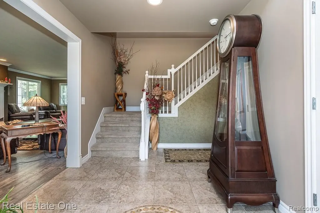 2691 Fox Cove Addison Township MI 48370