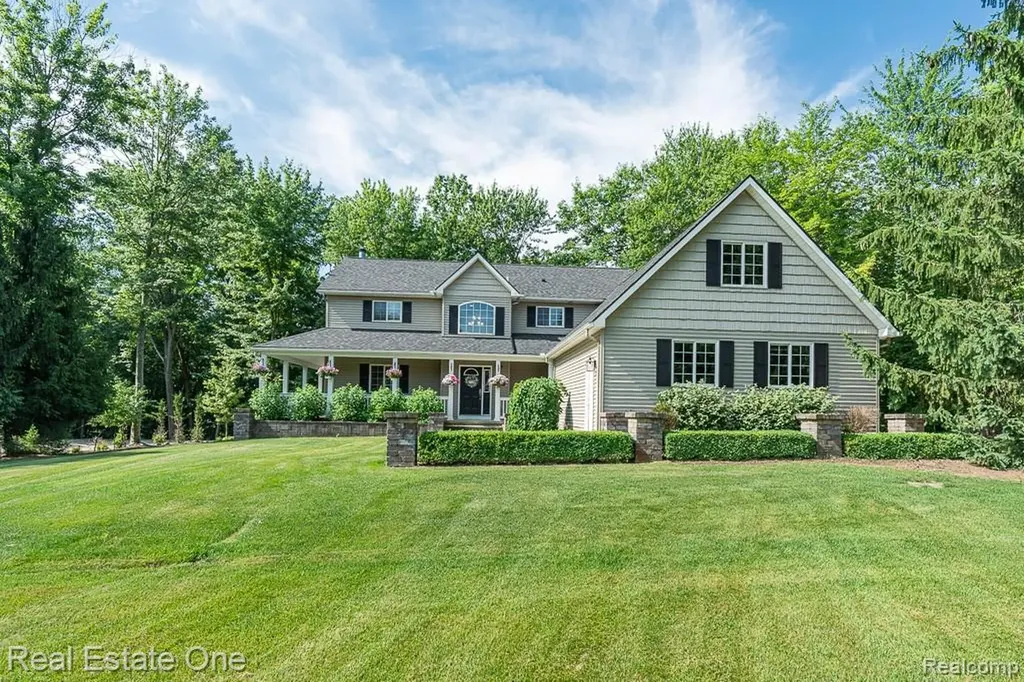 2691 Fox Cove Addison Township MI 48370