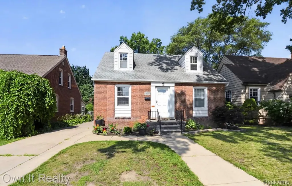 631 Nightingale Street Dearborn City MI 48128