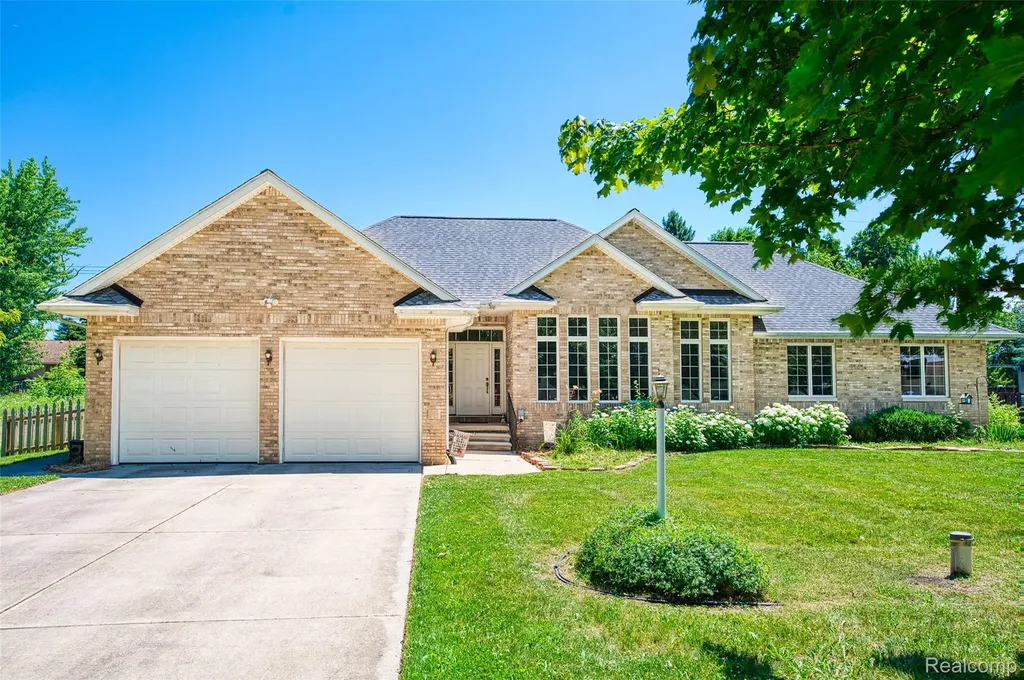 5382 Meadowlawn Road Handy Township MI 48836