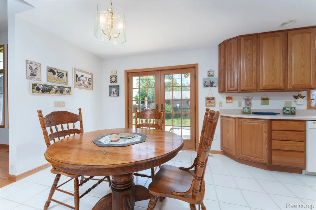 5382 Meadowlawn Road Handy Township MI 48836