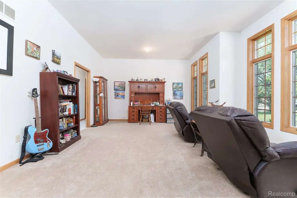 5382 Meadowlawn Road Handy Township MI 48836