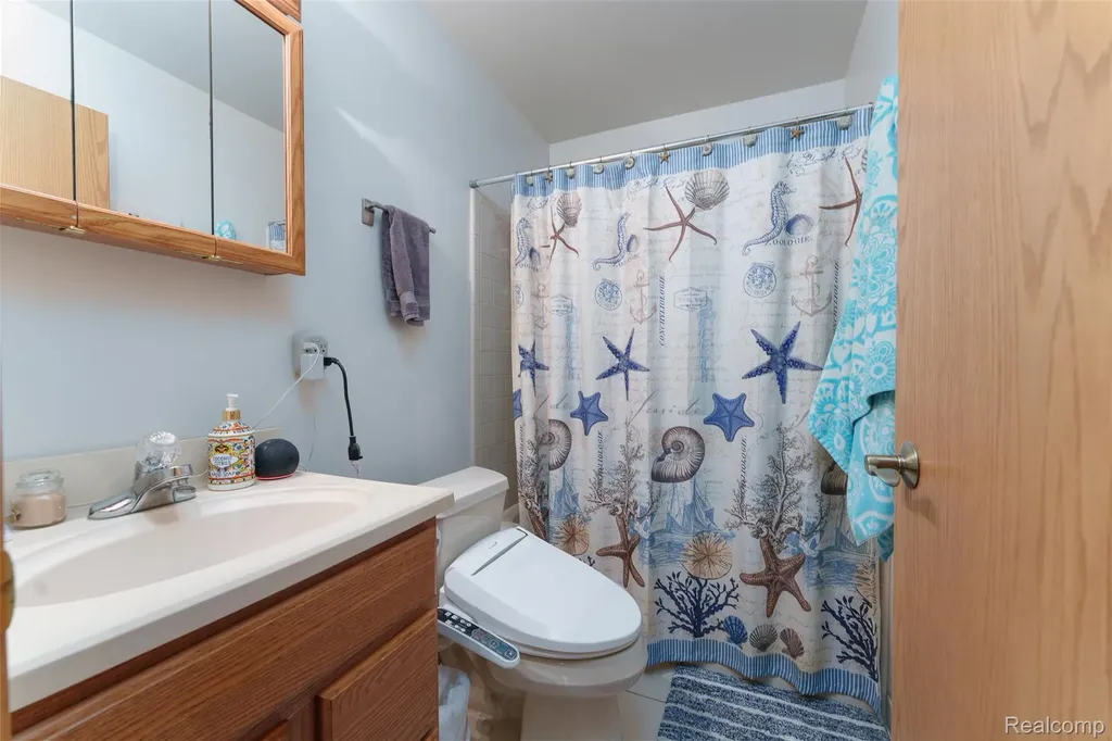 5382 Meadowlawn Road Handy Township MI 48836