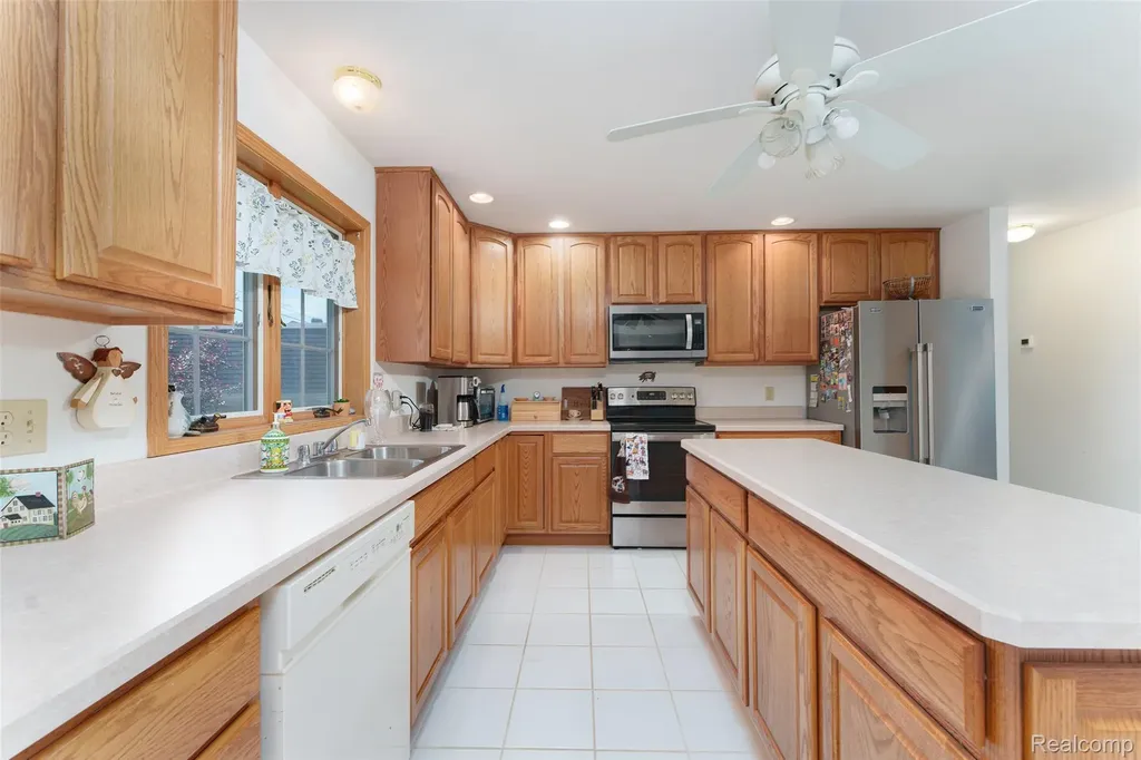 5382 Meadowlawn Road Handy Township MI 48836