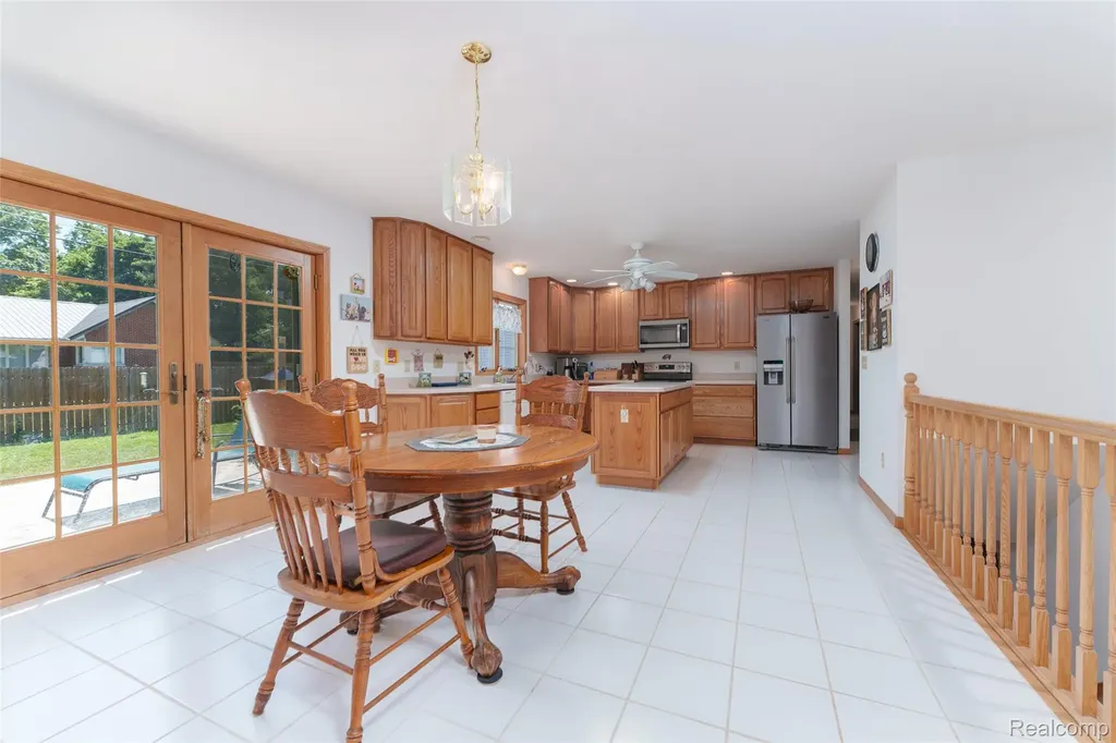 5382 Meadowlawn Road Handy Township MI 48836