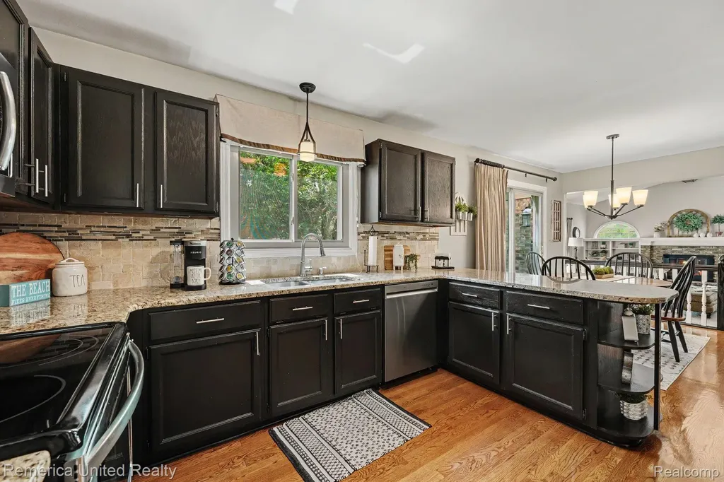 24938 White Plains Drive Novi City MI 48374