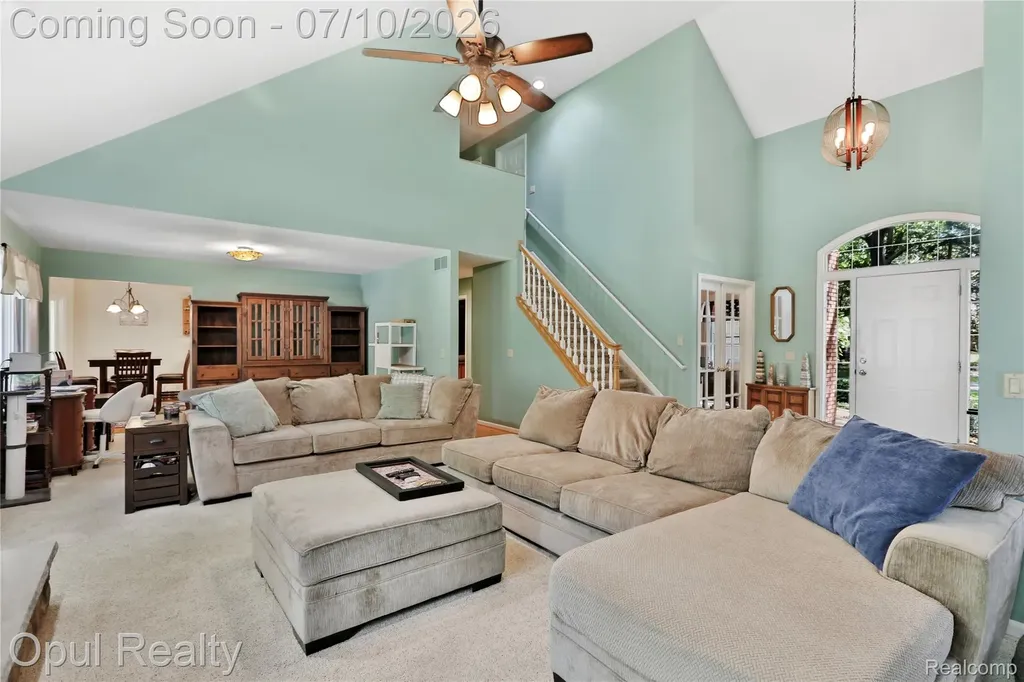 7725 Partridge Hill Drive Hamburg Township MI 48116