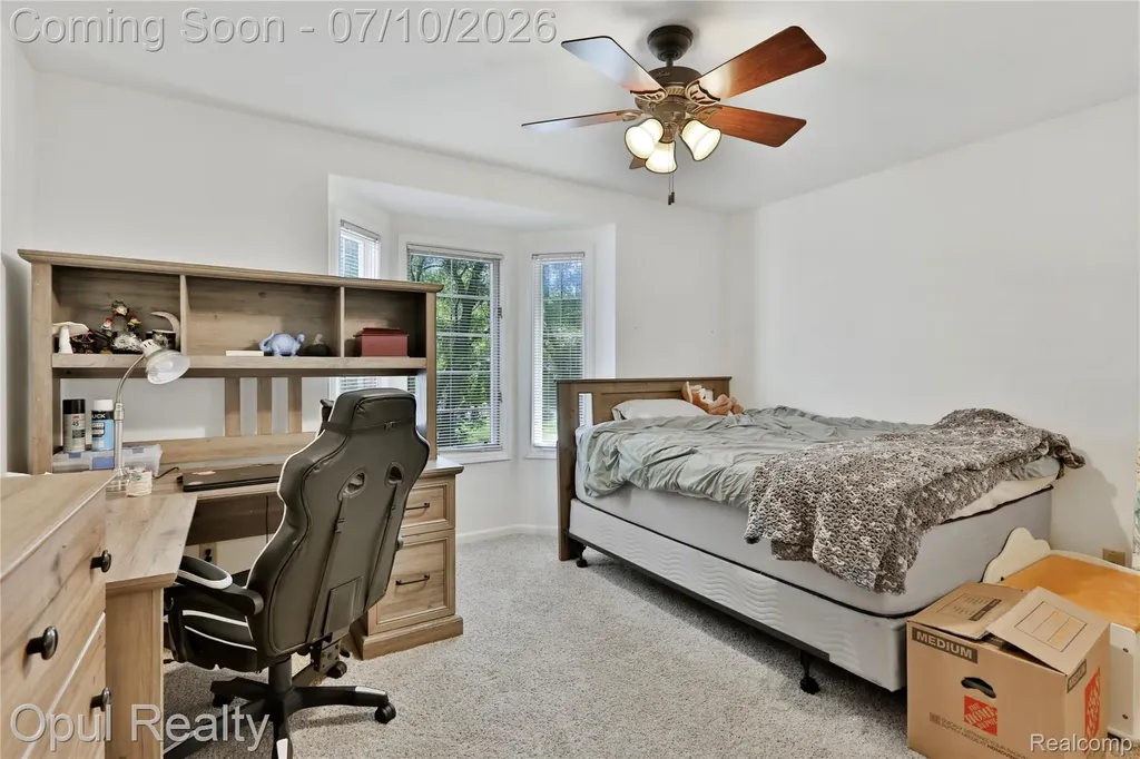 7725 Partridge Hill Drive Hamburg Township MI 48116