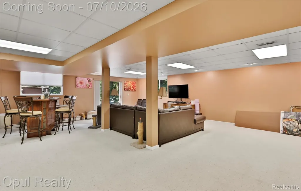 7725 Partridge Hill Drive Hamburg Township MI 48116