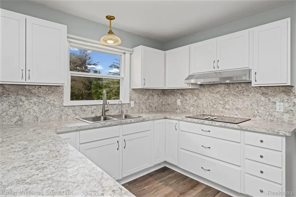 2344 Rochester Road Addison Township MI 48367