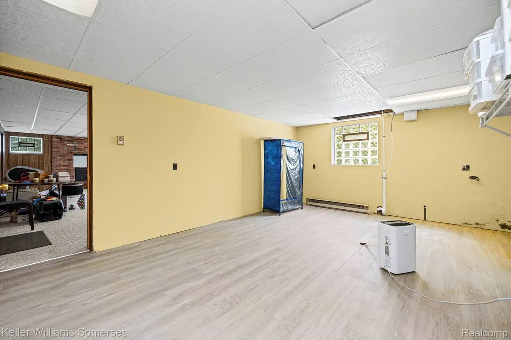 2344 Rochester Road Addison Township MI 48367