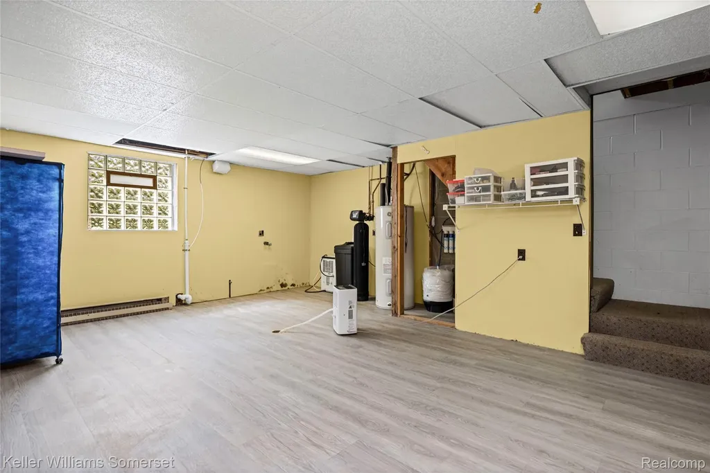 2344 Rochester Road Addison Township MI 48367