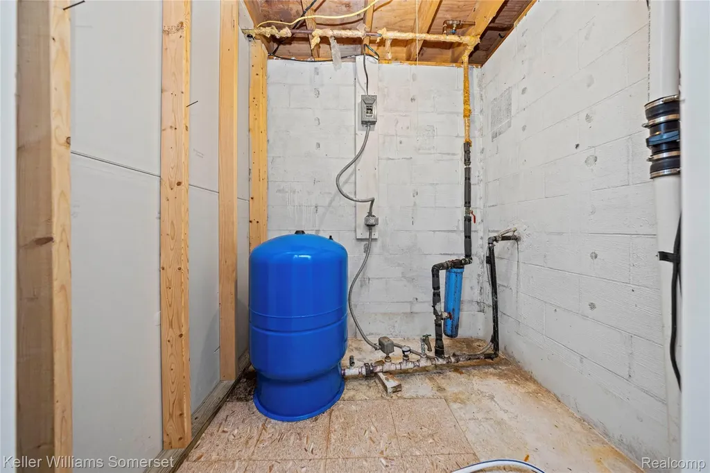 2344 Rochester Road Addison Township MI 48367
