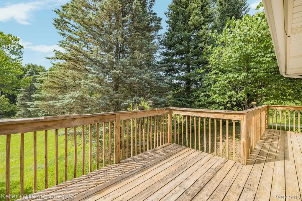 2344 Rochester Road Addison Township MI 48367