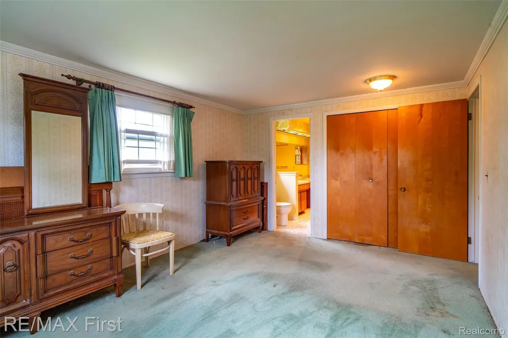 3848 Pall Drive Warren City MI 48092