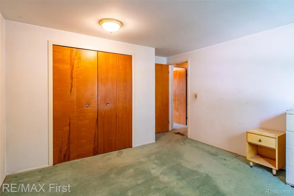3848 Pall Drive Warren City MI 48092