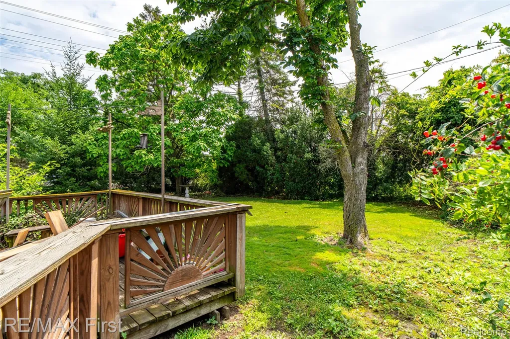3848 Pall Drive Warren City MI 48092