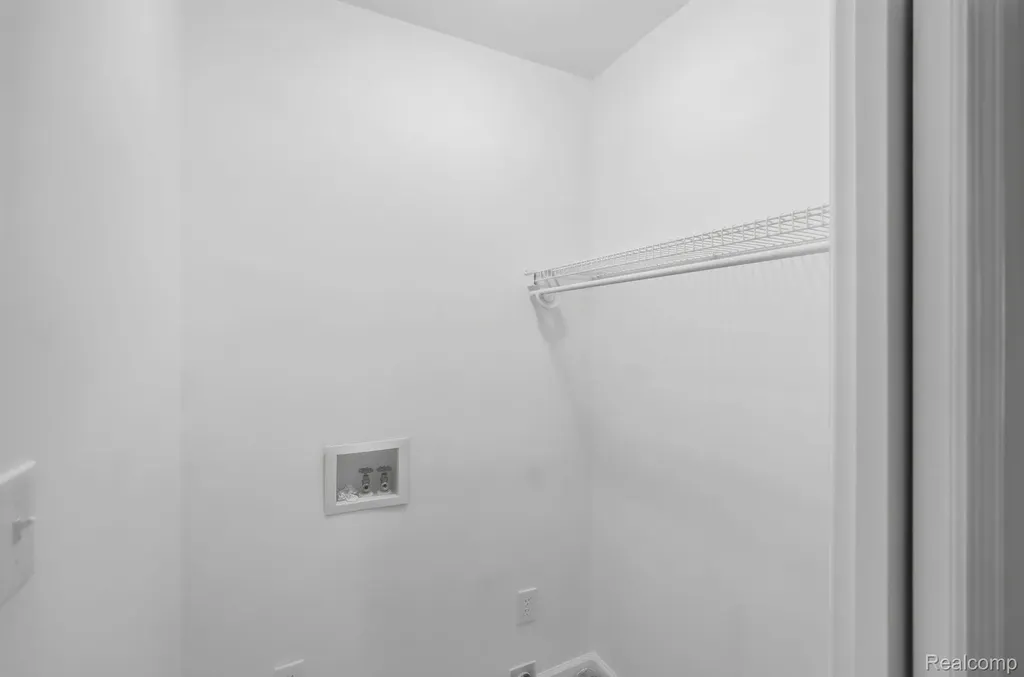 47078 Auburn Court Shelby Charter Township MI 48317