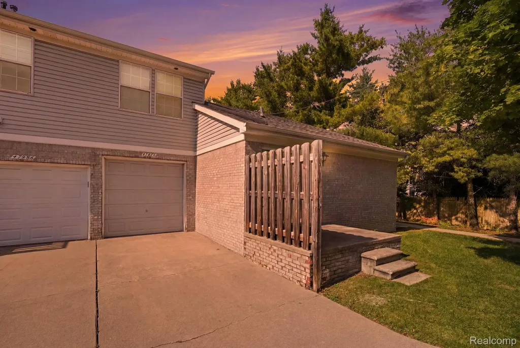 47078 Auburn Court Shelby Charter Township MI 48317