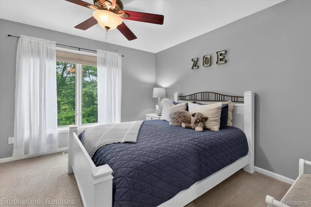 1330 Corey Cove White Lake Charter Township MI 48383