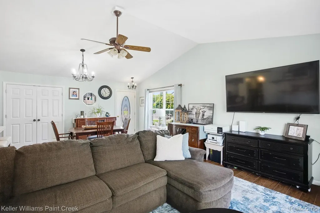 465 Victoria Lane Romeo Village MI 48065