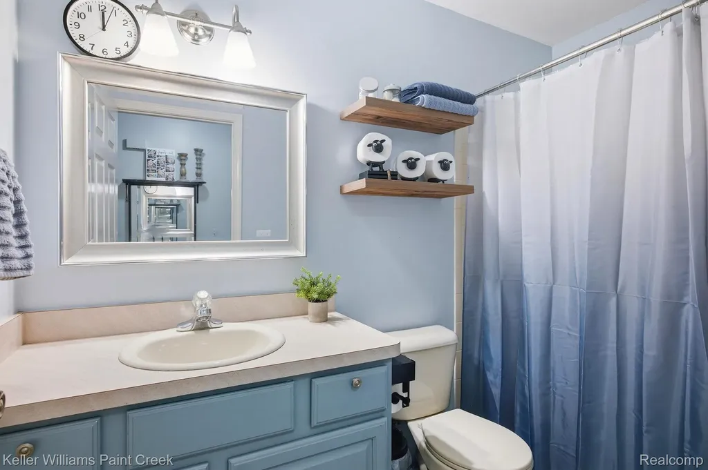 465 Victoria Lane Romeo Village MI 48065