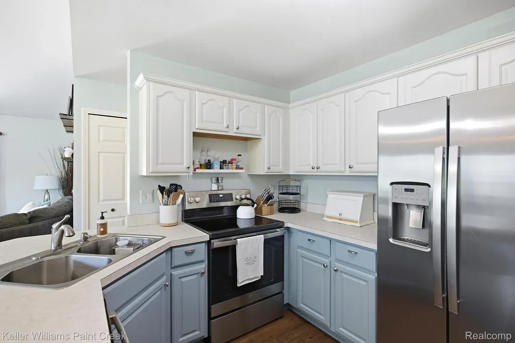 465 Victoria Lane Romeo Village MI 48065