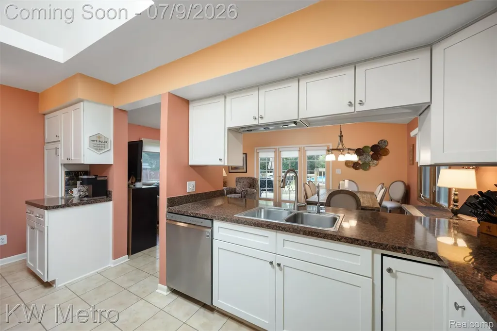 20665 Woodcrest Street Harper Woods City MI 48225