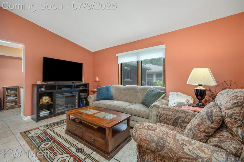 20665 Woodcrest Street Harper Woods City MI 48225