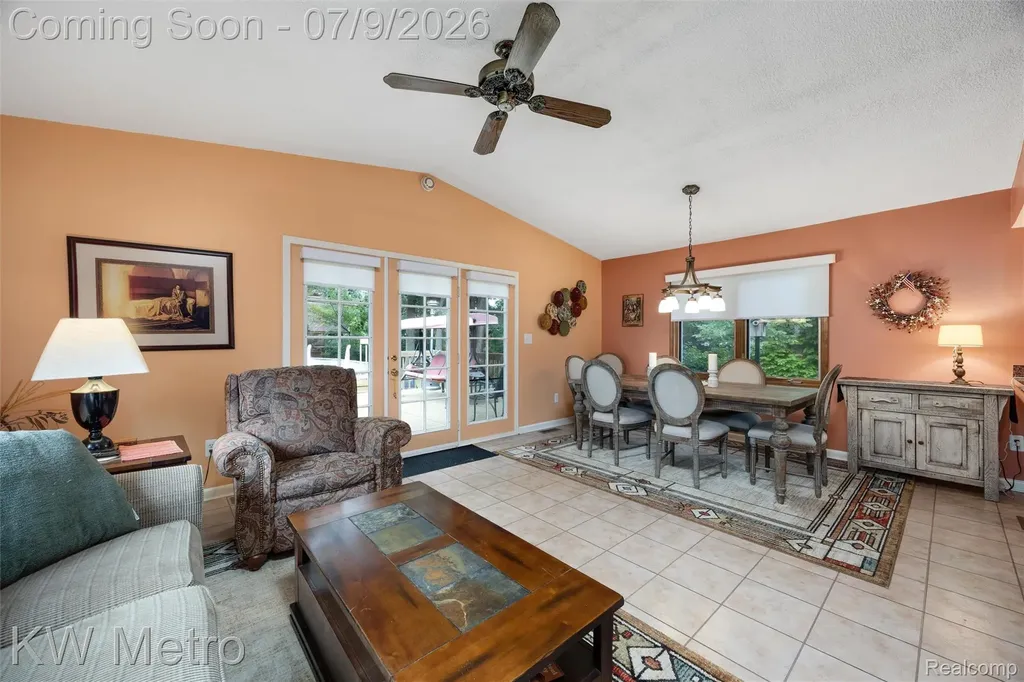20665 Woodcrest Street Harper Woods City MI 48225