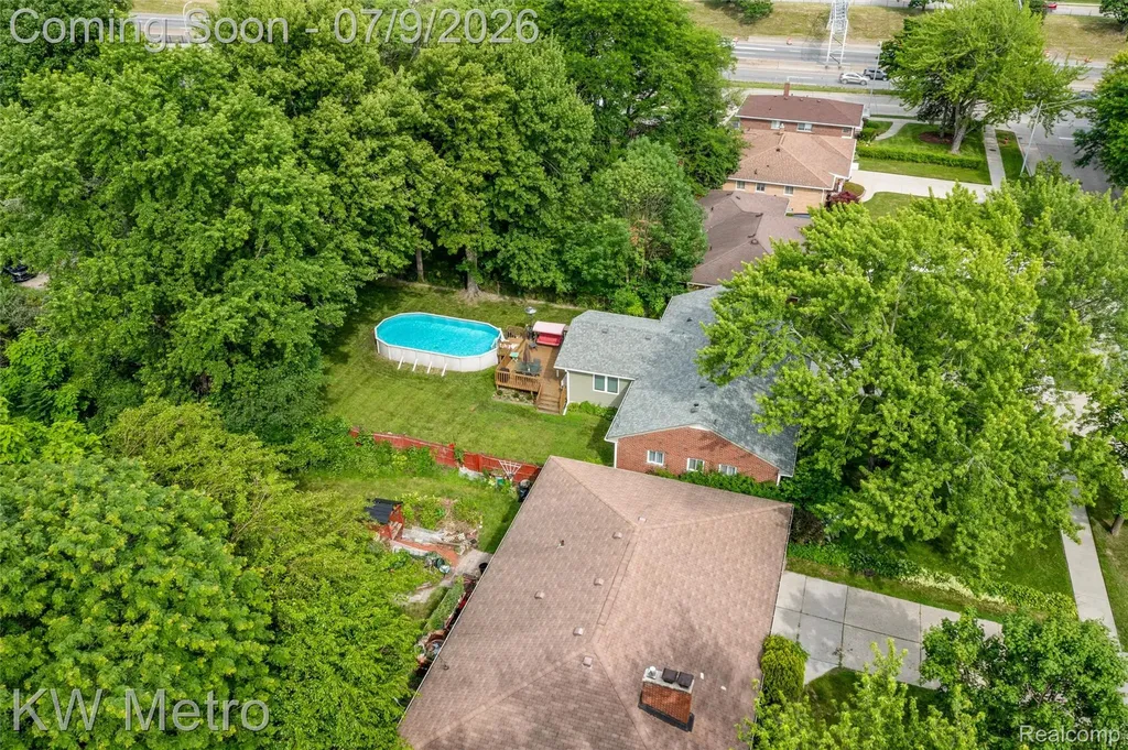 20665 Woodcrest Street Harper Woods City MI 48225