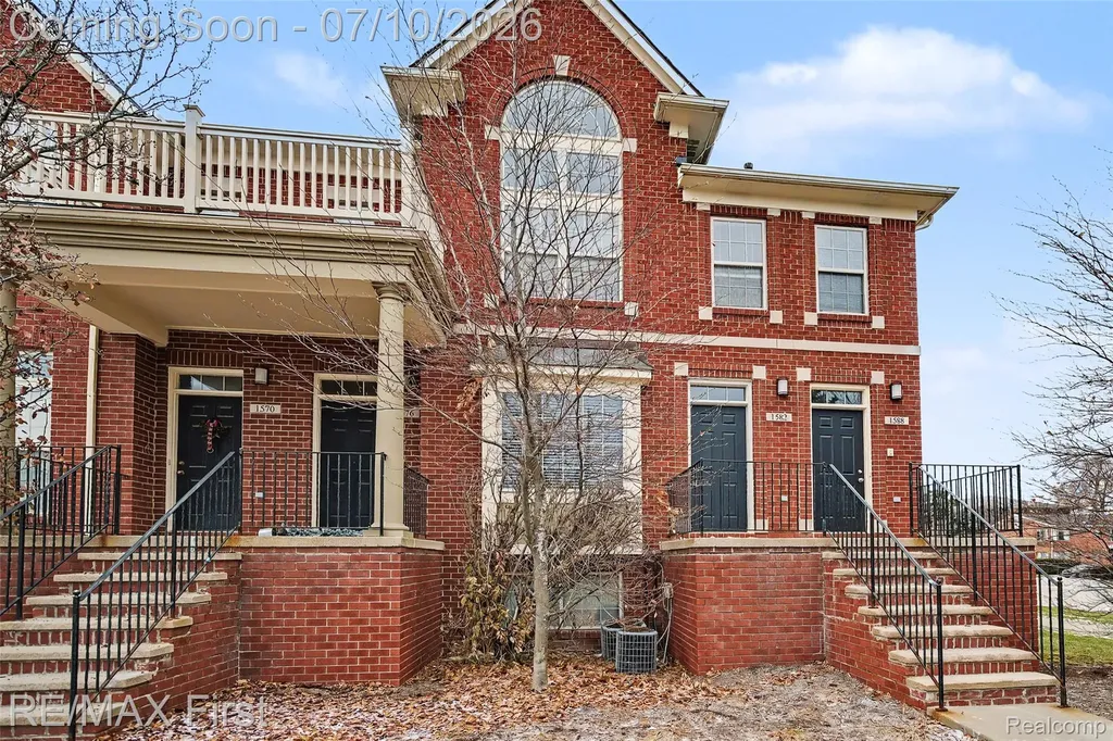 1582 Devon Lane Troy City MI 48084