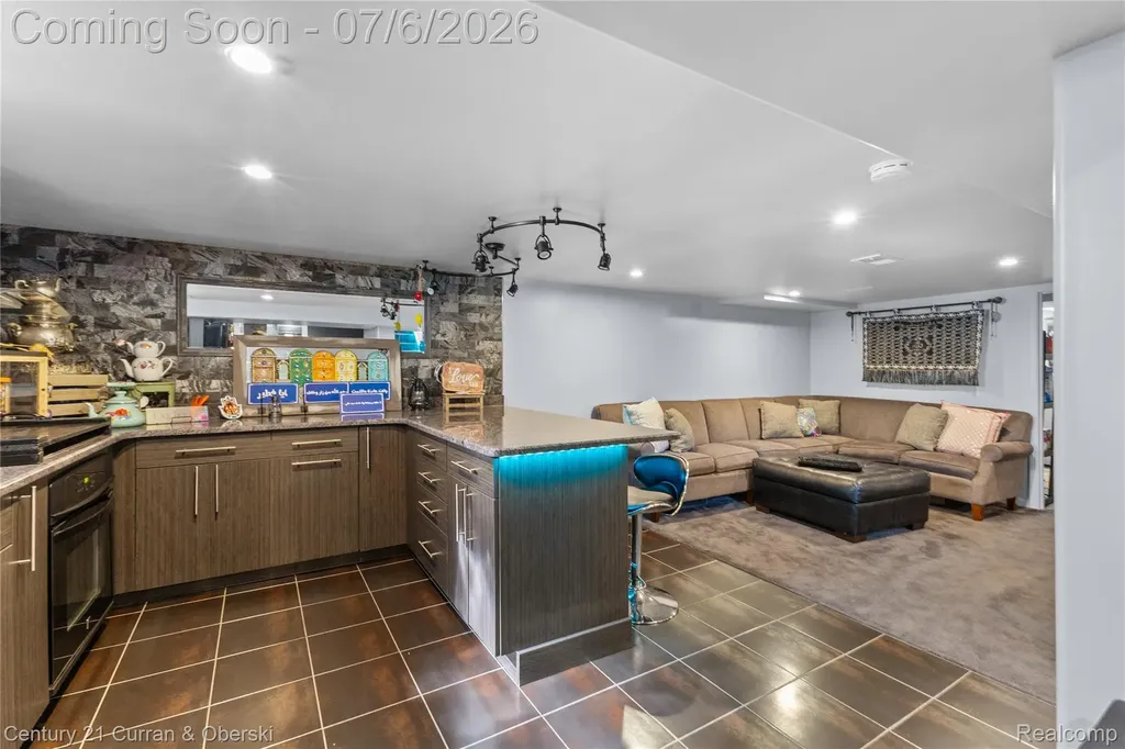 29683 Marquette Street Garden City City MI 48135