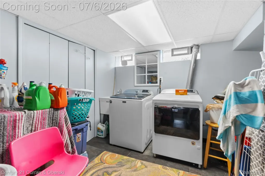 29683 Marquette Street Garden City City MI 48135