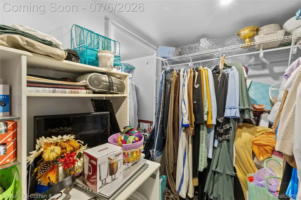 29683 Marquette Street Garden City City MI 48135