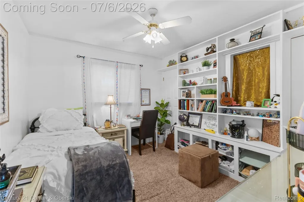 29683 Marquette Street Garden City City MI 48135