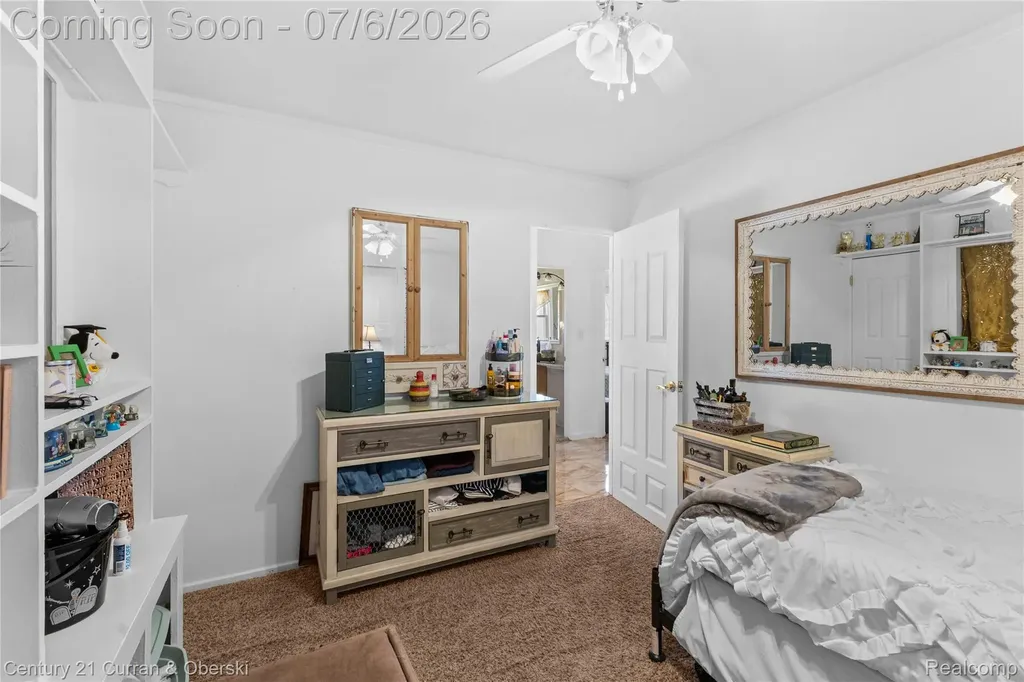 29683 Marquette Street Garden City City MI 48135
