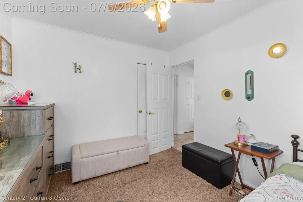 29683 Marquette Street Garden City City MI 48135