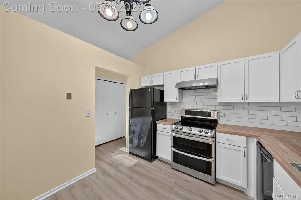 43628 W Arbor Way Drive Canton Charter Township MI 48188