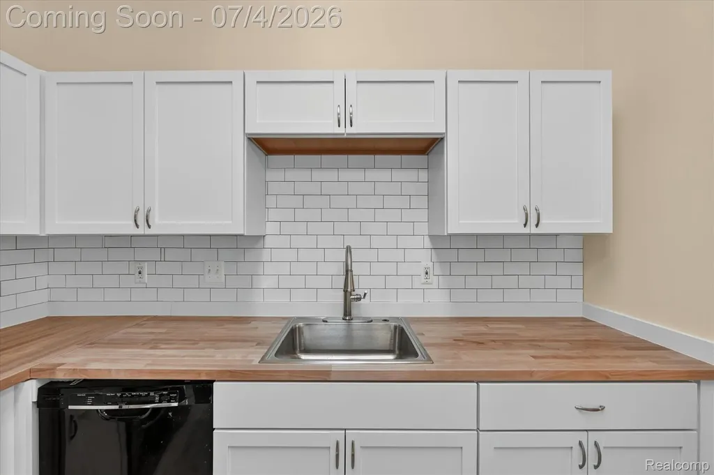 43628 W Arbor Way Drive Canton Charter Township MI 48188