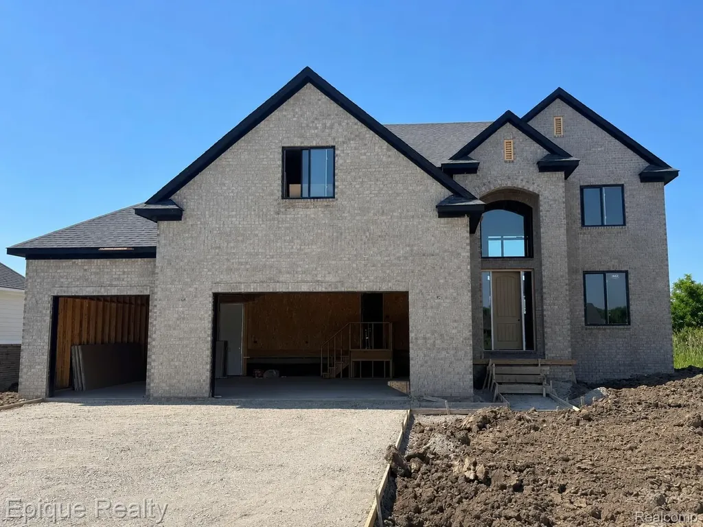 29760 Red Fox Lane Chesterfield Township MI 48047