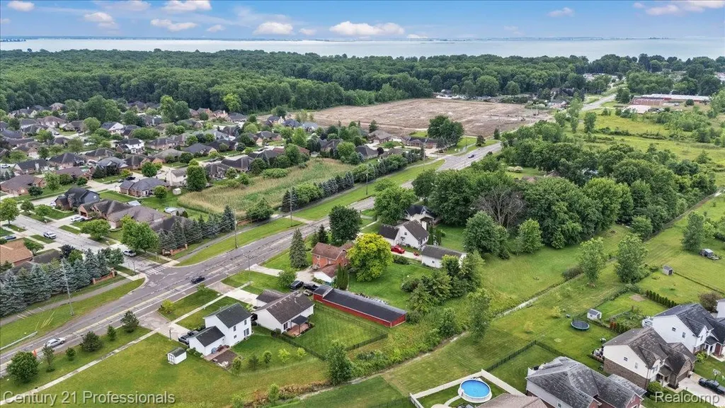 53611 County Line Road New Baltimore City MI 48047