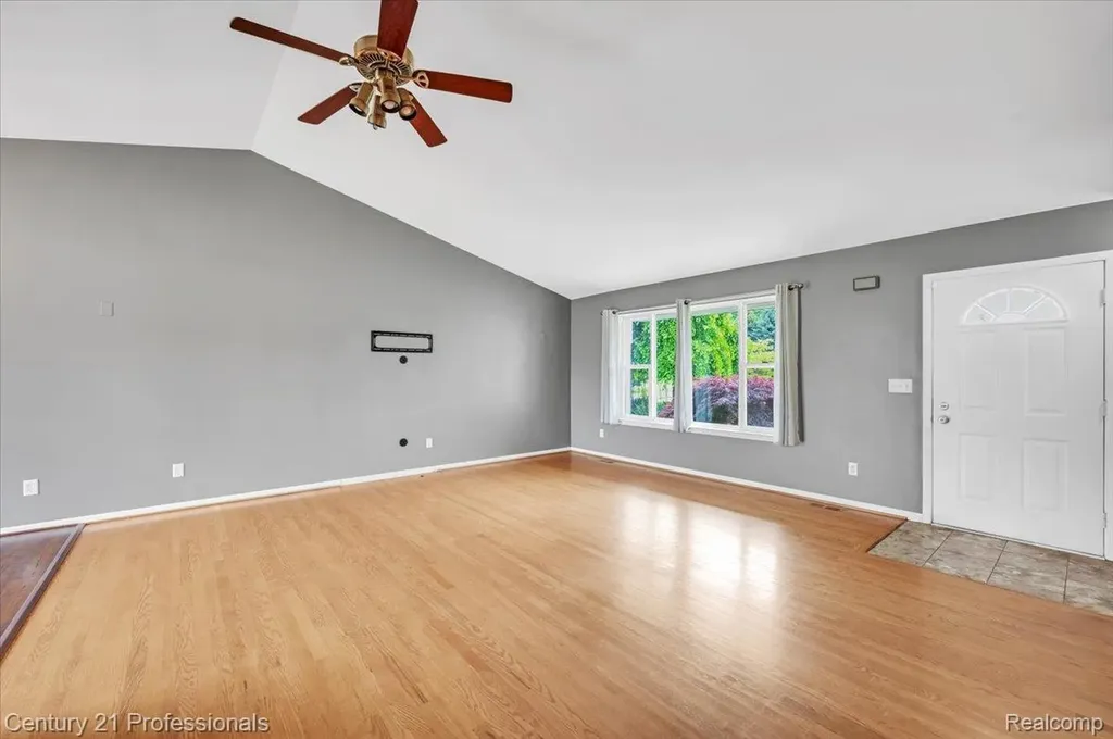 53611 County Line Road New Baltimore City MI 48047