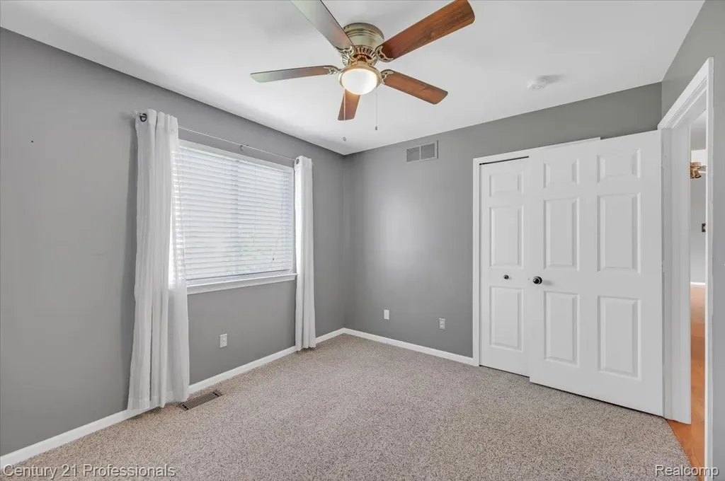 53611 County Line Road New Baltimore City MI 48047